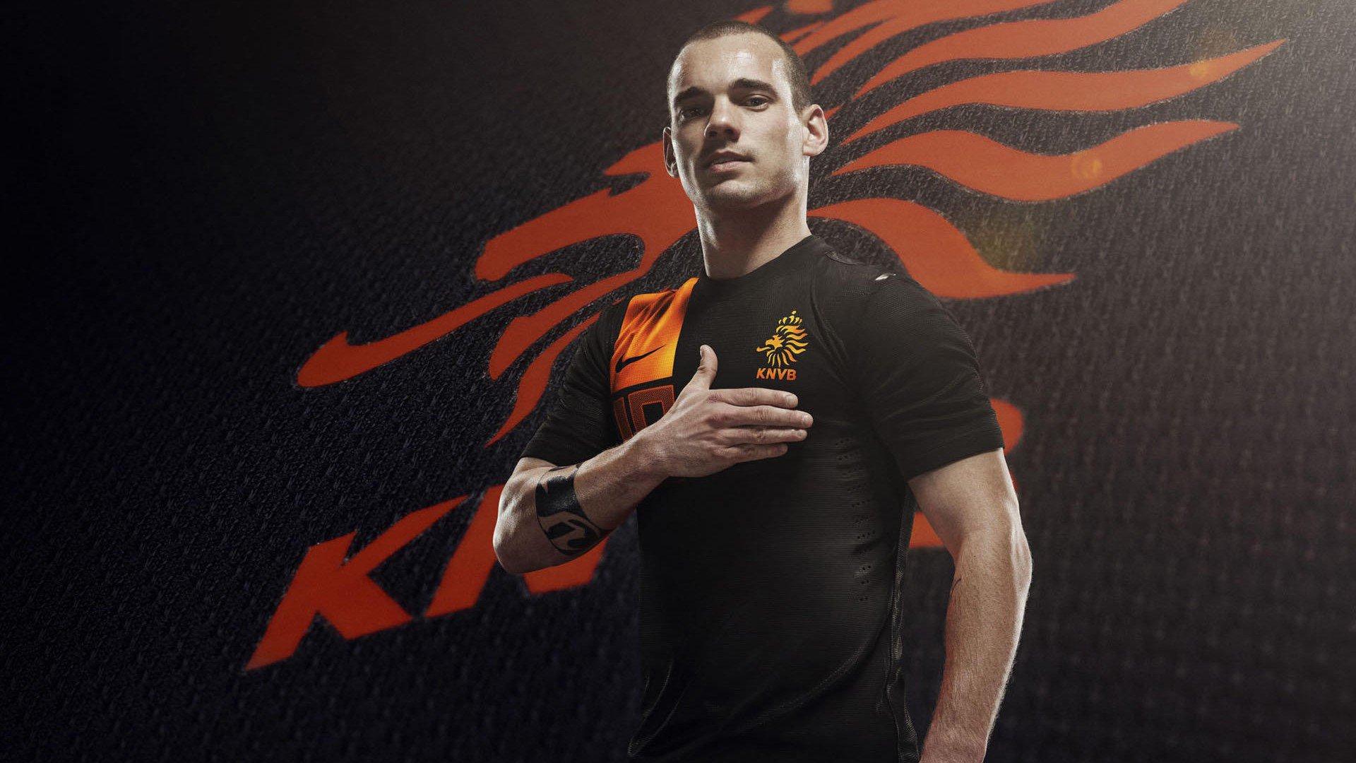 罗纳尔多力挺内马尔,他是巴西队无可替代的进攻核心